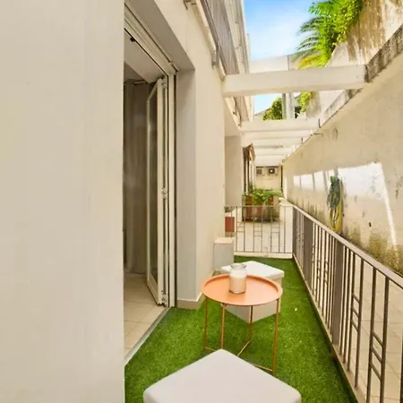 Apartamento Le Cocon - Quiet - 5min - Free Private Parking - Terrace, Garden&balcony