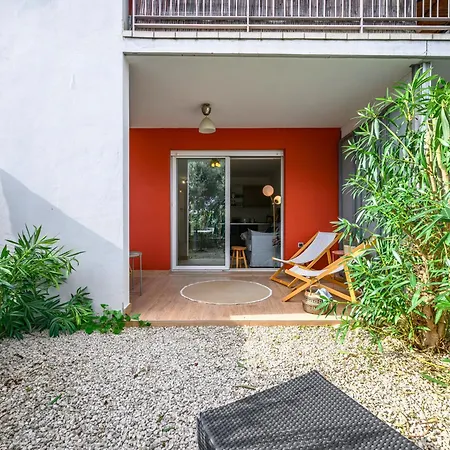 Le Cocon - Quiet - 5min - Free Private Parking - Terrace, Garden&balcony Apartamento *