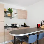 Le Cocon - Quiet - 5min - Free Private Parking - Terrace, Garden & Balcony Lägenhet Monaco