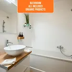 Le Cocon - Quiet - 5min - Free Private Parking - Terrace, Garden & Balcony * Monaco