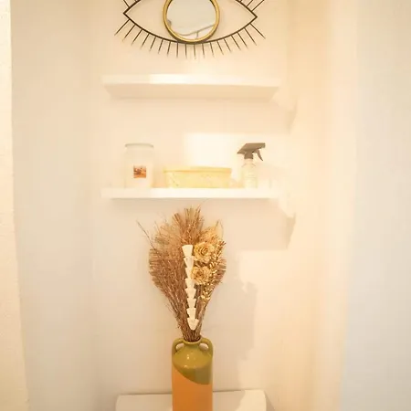 아파트 Le Cocon - 5Min Monaco - 10Min Train Station - Free Private Parking - Terrace, Garden & Balcony - Quiet - 20Min Port
