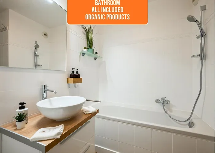 Le Cocon - 5 Min To - Ideal Couple Or Business - Free Private Parking - Near Events - Terrace And Balcony - Very Quiet - Premium Services * Monaco